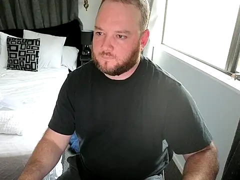 Snapshot of john_clarisa chatting on 11/10/25, 06:23 john clarisa online show from 11/10/25, 06:23