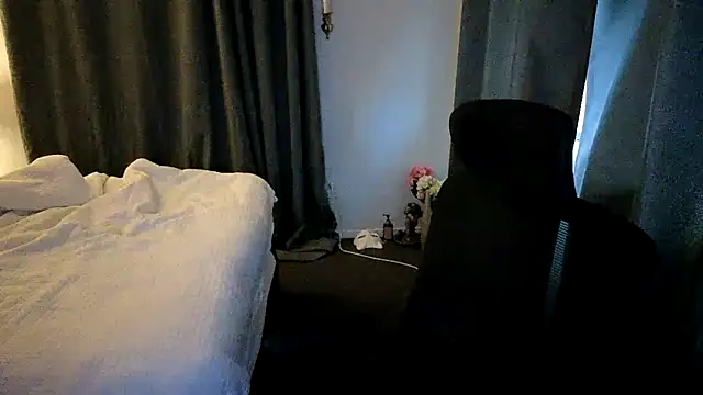 john clarisa online show from 12/21/25, 07:37