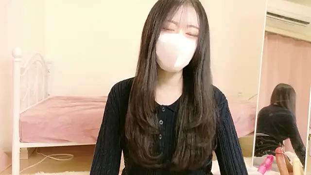 Snapshot of annachan_v chatting on 04/08/26, 11:32 annachan v online show from 04/08/26, 11:32