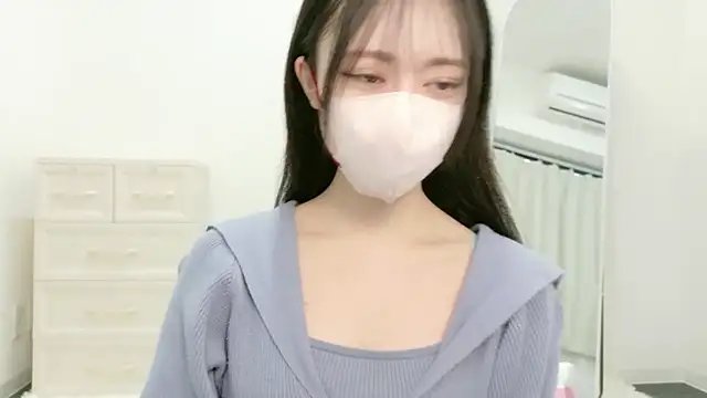 Snapshot of annachan_v chatting on 04/12/26, 08:41 annachan v online show from 04/12/26, 08:41