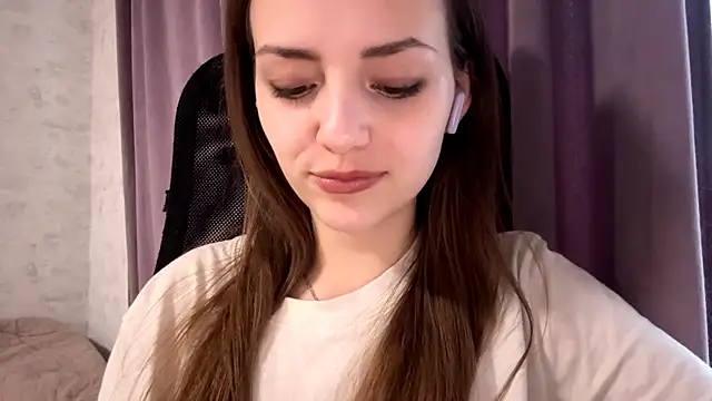 AliceStacy online show from 11/23/25, 11:54