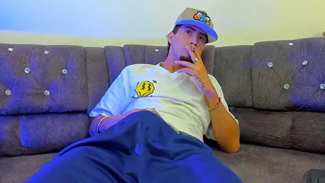 Snapshot of harold_777 chatting on 11/29/25, 07:28 harold 777 online show from 11/29/25, 07:28