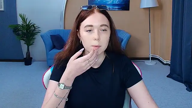 AddieOsler online show from 05/19/26, 01:56
