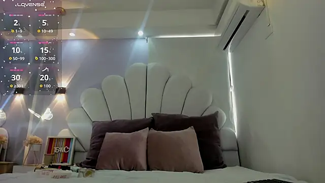 naomy sexy  online show from 01/31/26, 08:07