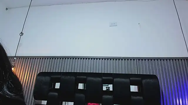 Snapshot of NhoanBrunette chatting on 11/06/25, 01:56 NhoanBrunette online show from 11/06/25, 01:56