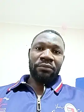 Snapshot of shoodly99 chatting on 02/06/26, 01:32 shoodly99 online show from 02/06/26, 01:32