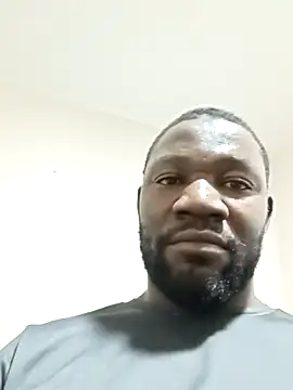 Snapshot of shoodly99 chatting on 02/07/26, 02:04 shoodly99 online show from 02/07/26, 02:04