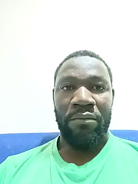 Snapshot of shoodly99 chatting on 02/22/26, 01:18 shoodly99 online show from 02/22/26, 01:18