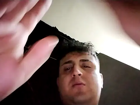 Mrandreuw online show from 11/28/25, 05:32