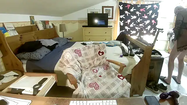 Sissypat53 online show from 04/13/26, 08:31