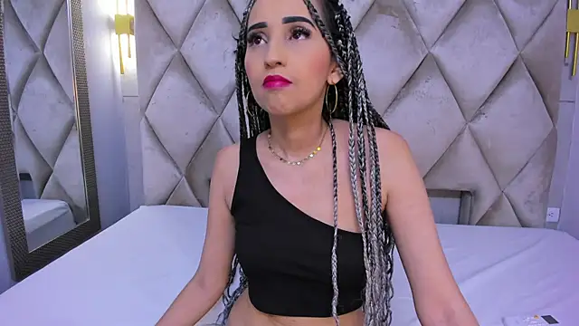 violett rabbit  online show from 01/08/26, 08:00