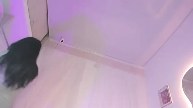 Sweetiee Aurora online show from 10/27/25, 08:24