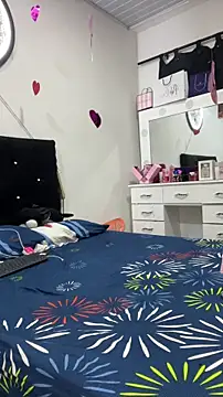 Hot2gether69 online show from 02/04/26, 12:38