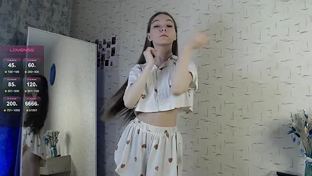 Snapshot of miragge_ chatting on 11/02/25, 01:08 miragge online show from 11/02/25, 01:08