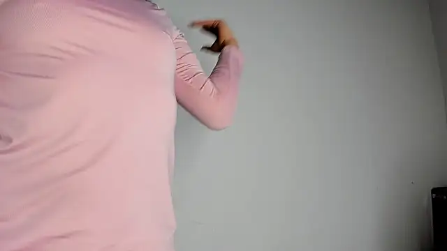 Snapshot of Keniia_rizz chatting on 11/22/25, 11:04 Keniia rizz online show from 11/22/25, 11:04