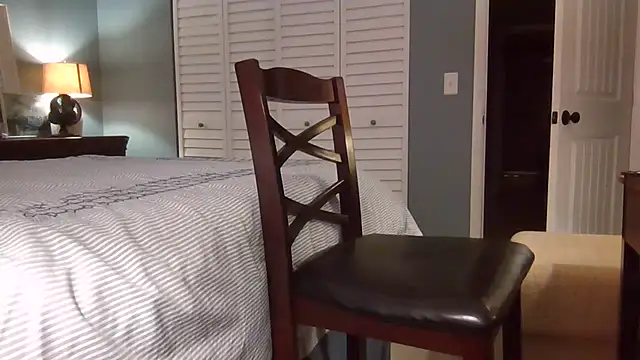 Hooshung mvers8 online show from 11/25/25, 02:11