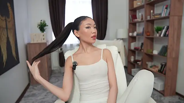 OnieClose online show from 12/15/25, 08:07