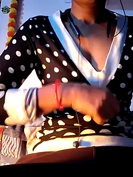 Hot-Rubyy online show from 12/05/25, 02:42