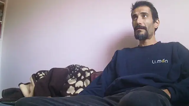 Ash59055 online show from 12/01/25, 12:21