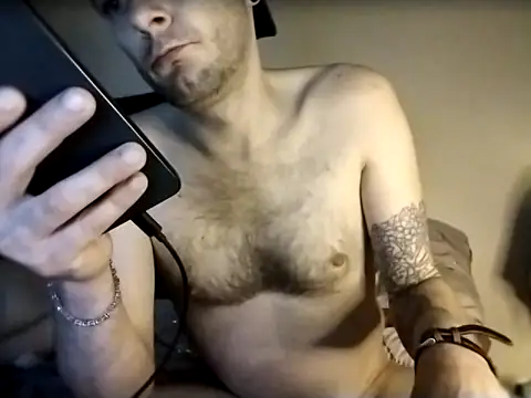 Snapshot of HadrianFort chatting on 03/02/26, 01:18 HadrianFort online show from 03/02/26, 01:18