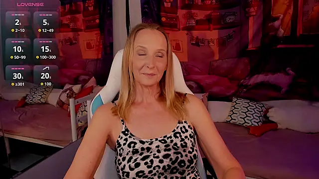 ScarlettPalmer online show from 05/20/26, 10:54