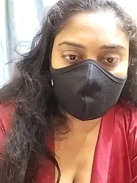 Snapshot of girl999 chatting on 11/22/25, 06:18 girl999 online show from 11/22/25, 06:18