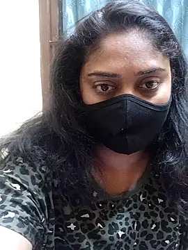 girl999 online show from 12/22/25, 08:06