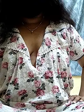 girl999 online show from 01/10/26, 07:15