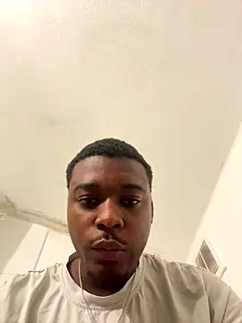 Snapshot of negrinho5 chatting on 10/29/25, 06:09 negrinho5 online show from 10/29/25, 06:09