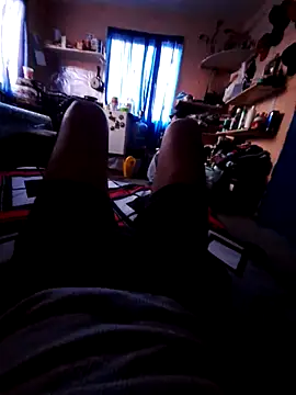 Snapshot of sanz957 chatting on 11/10/25, 12:31 sanz957 online show from 11/10/25, 12:31