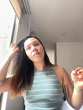 Snapshot of Oceane16_ chatting on 08/06/26, 04:53 Oceane16 online show from 08/06/26, 04:53
