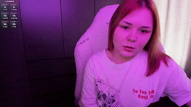 Snapshot of sophia_lix chatting on 06/10/26, 08:35 sophia lix online show from 06/10/26, 08:35