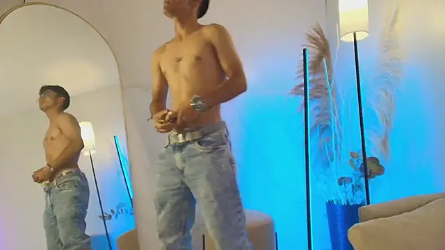 SexyAndresito22 online show from 11/06/25, 04:35