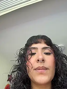 SugarTroubl33 online show from 04/18/26, 02:10