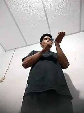 Alex Sweeting online show from 11/25/25, 06:13