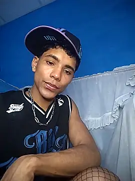 Alex Sweeting online show from 12/01/25, 03:55