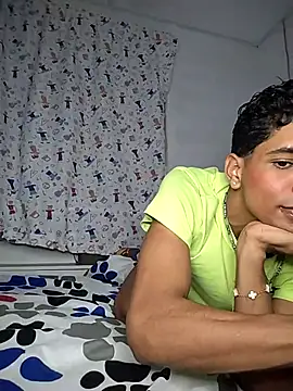 Alex Sweeting online show from 12/03/25, 02:30