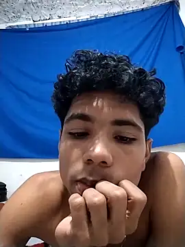 Alex Sweeting online show from 04/01/26, 09:45