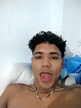 Alex Sweeting online show from 04/03/26, 06:17