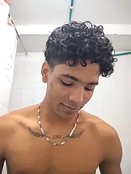 Alex Sweeting online show from 04/11/26, 08:46