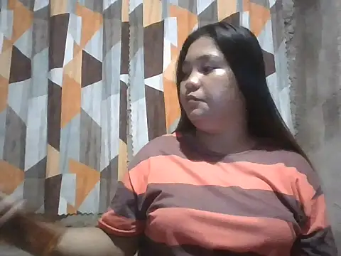 Snapshot of PUSSYcatXXX1 chatting on 04/16/26, 12:17 PUSSYcatXXX1 online show from 04/16/26, 12:17