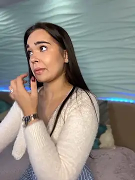 Snapshot of BabyShy- chatting on 11/21/25, 11:58 BabyShy- online show from 11/21/25, 11:58