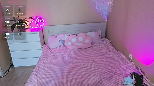 pawsclawss online show from 04/08/26, 07:30