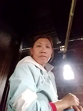 Snapshot of bella-la chatting on 02/02/26, 07:29 bella-la online show from 02/02/26, 07:29