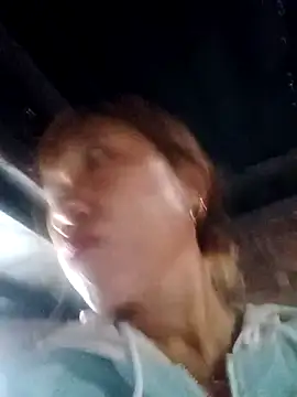 Snapshot of bella-la chatting on 02/13/26, 01:34 bella-la online show from 02/13/26, 01:34