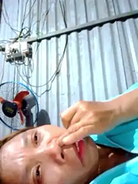 Snapshot of bella-la chatting on 02/16/26, 12:34 bella-la online show from 02/16/26, 12:34