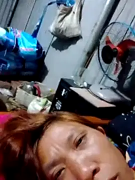 Snapshot of bella-la chatting on 02/18/26, 12:56 bella-la online show from 02/18/26, 12:56