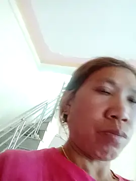 Snapshot of bella-la chatting on 02/21/26, 09:10 bella-la online show from 02/21/26, 09:10