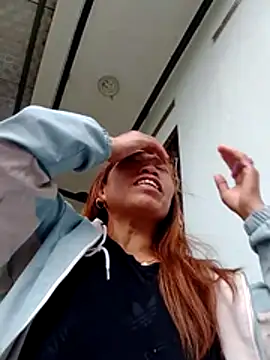 Snapshot of bella-la chatting on 02/28/26, 07:53 bella-la online show from 02/28/26, 07:53