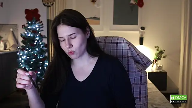 Snapshot of girl_u_never_met chatting on 12/15/25, 06:01 girl u never met online show from 12/15/25, 06:01